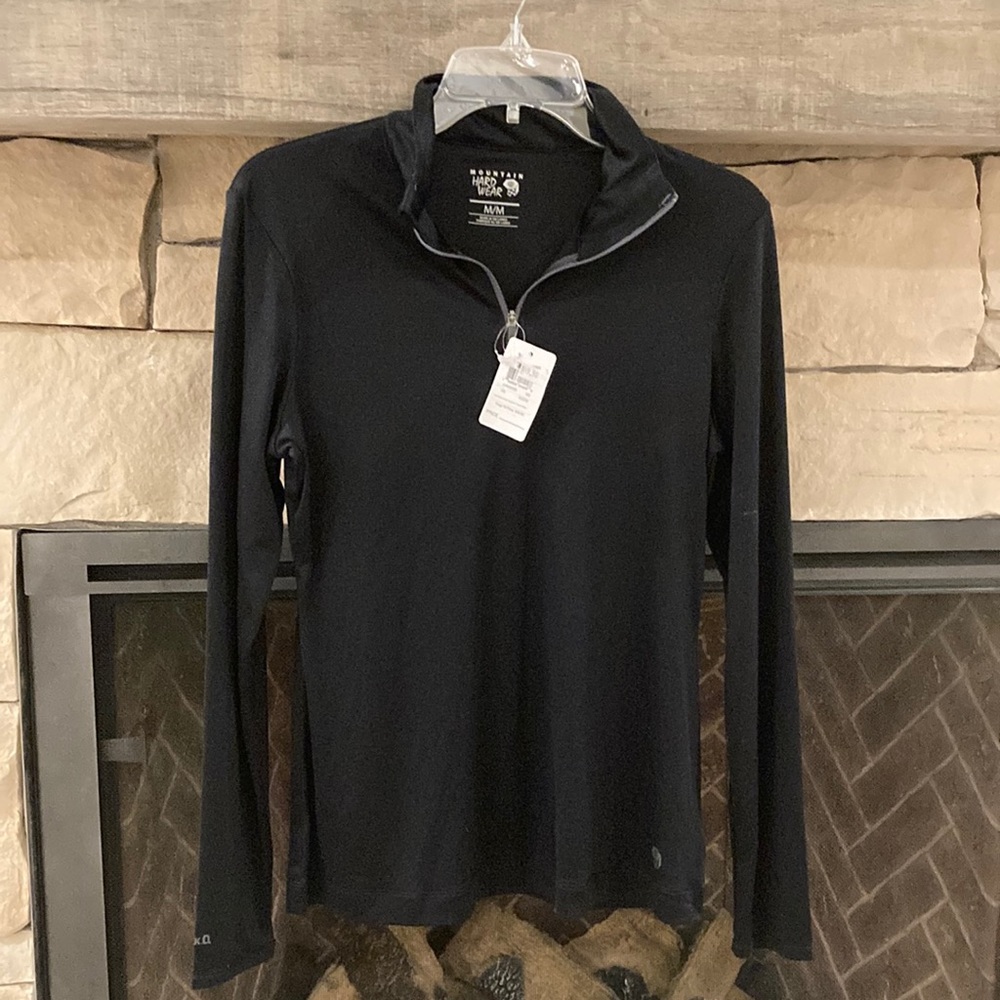 NWT Mountain Hardware Long Sleeve